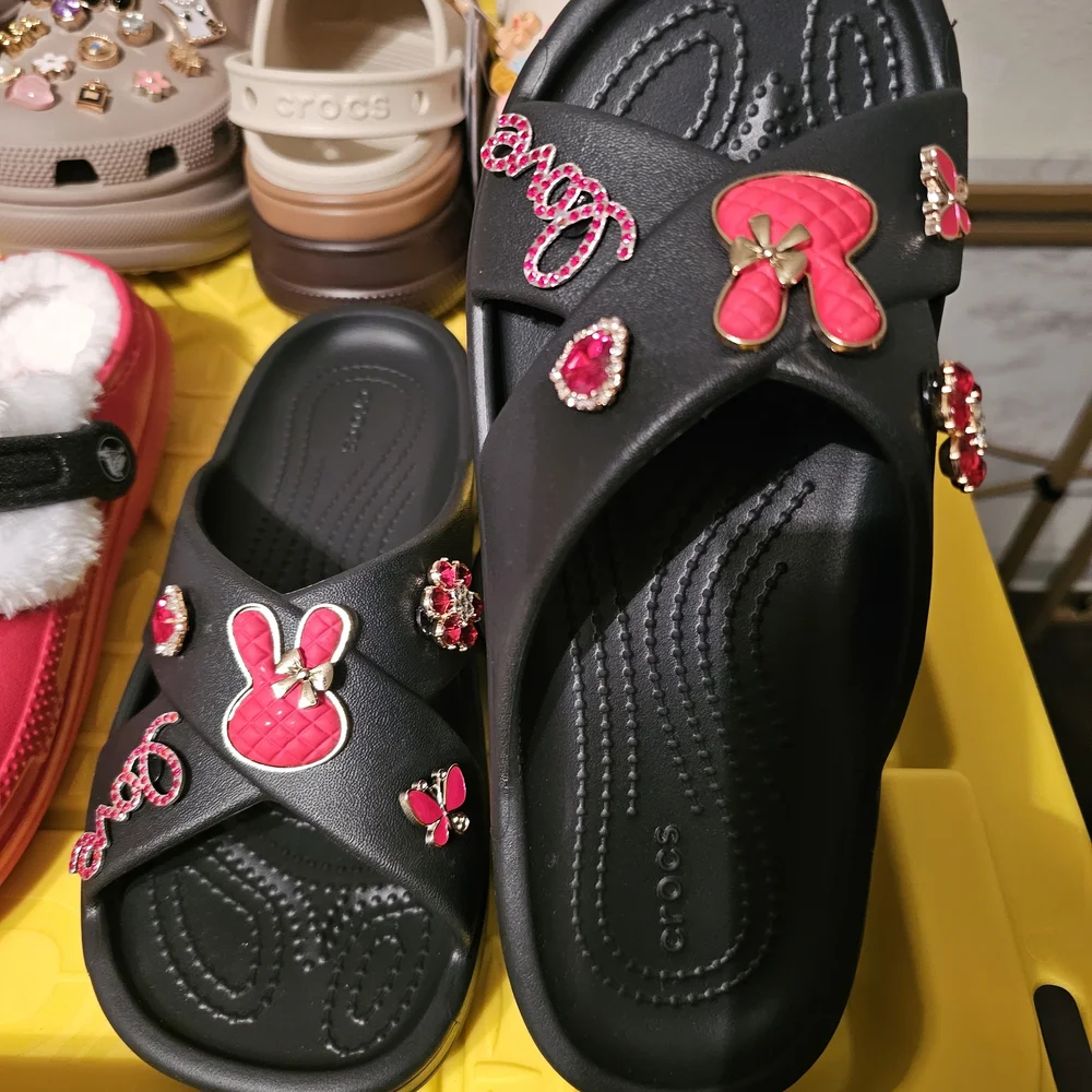 ❤️Effortless Edge! Custom Black Classic Cross Strap Crocs! - Picture 1 of 8